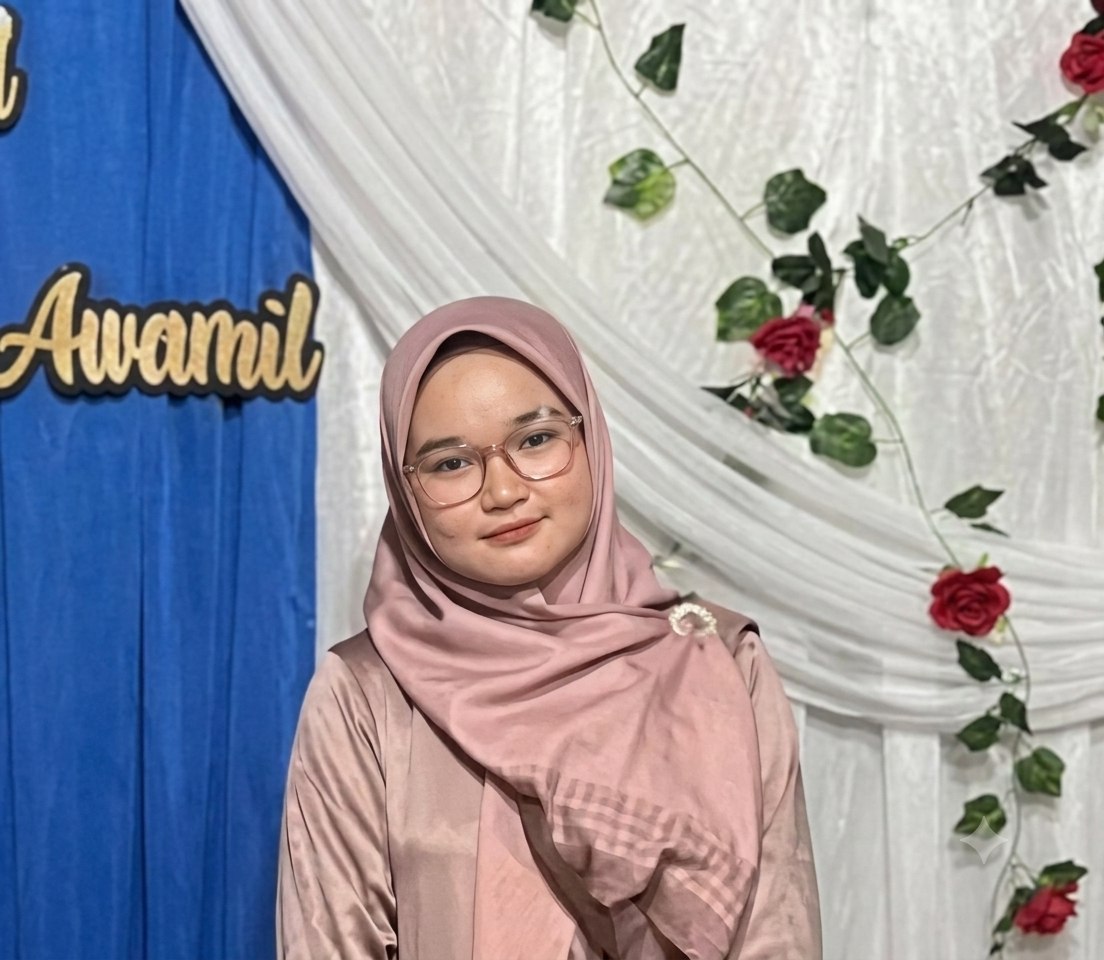 Hj. Dede Nurul – Pengajar dan Pembimbing